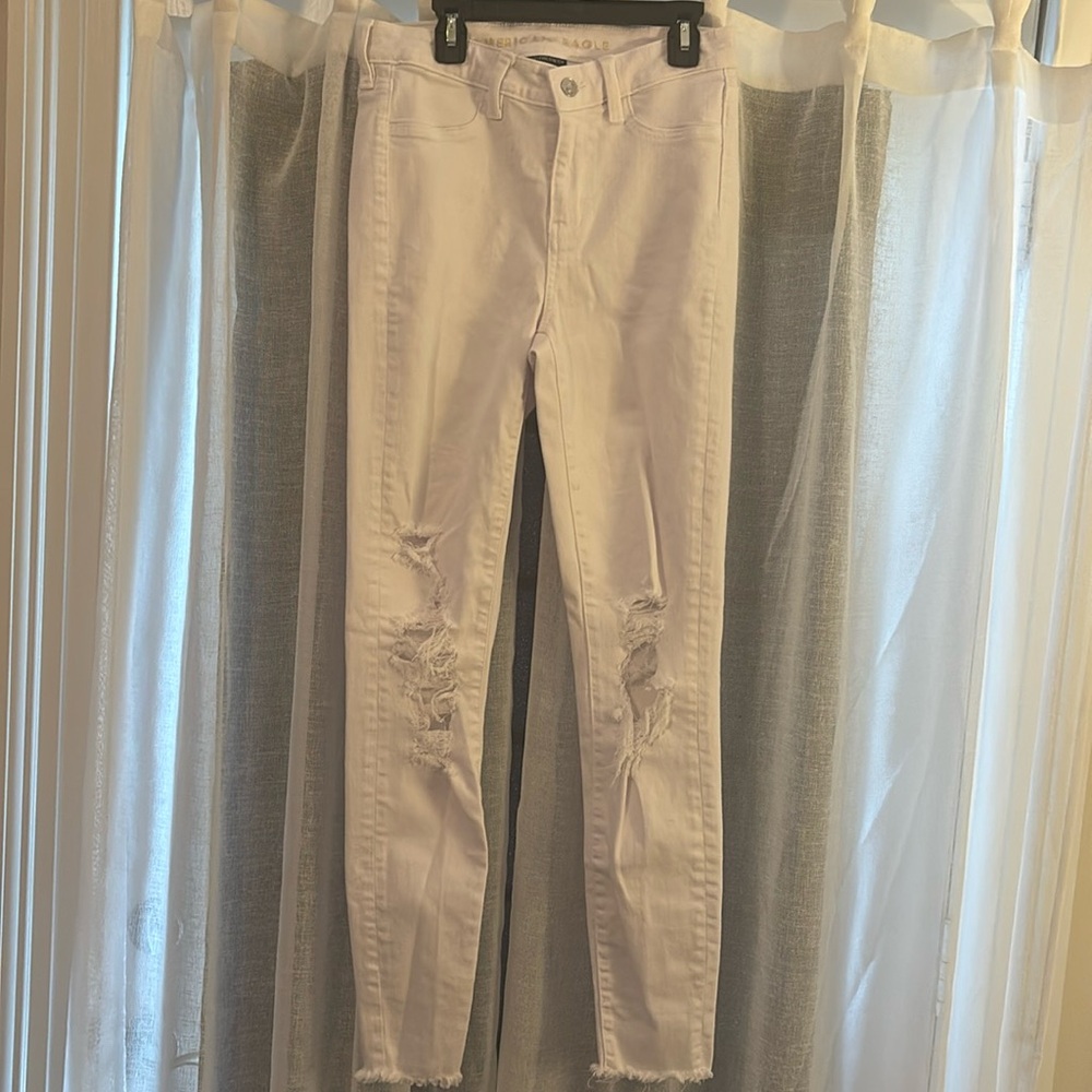 American eagle white high rise begging a